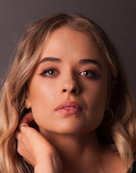 Raechelle Banno