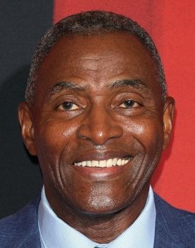 Carl Lumbly