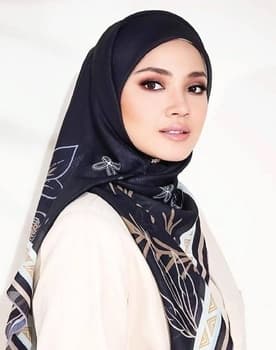 Nur Fazura