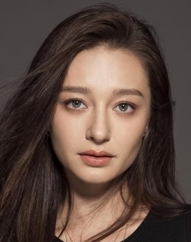 Anita Yoo
