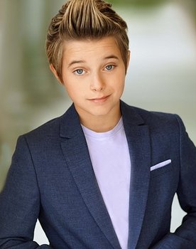 Gavin Magnus